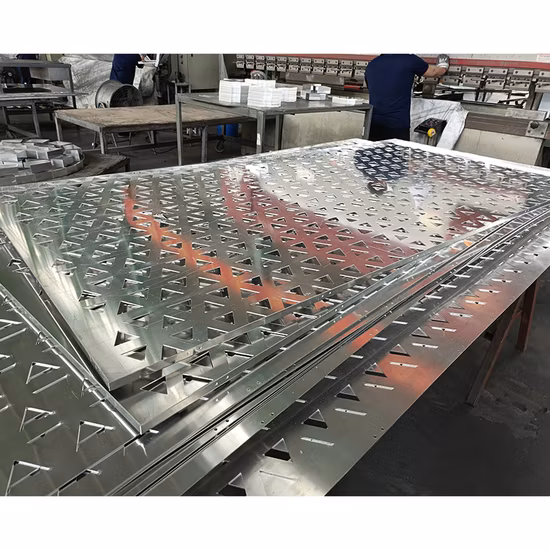 Лазерная резка алюминиевой панели Mashrabiya из ПВДФ. Облицовка фасада цельной алюминиевой панелью.